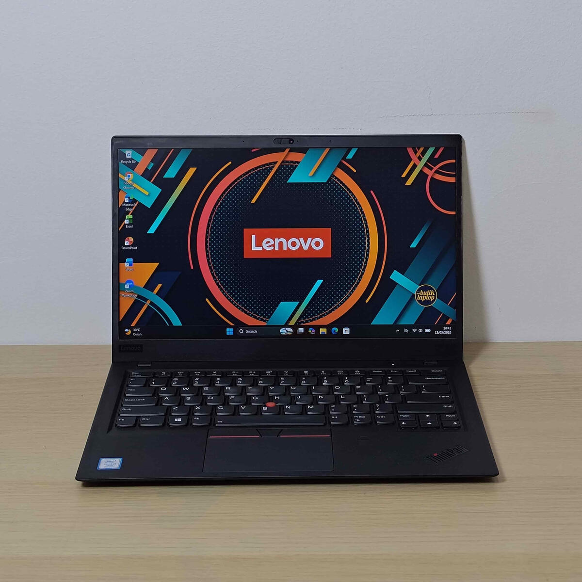 Lenovo Thinkpad X1 Carbon Gen 6 Depan Tengah Lenovo Thinkpad X1 Carbon Gen 6 Tengah Butik Laptop